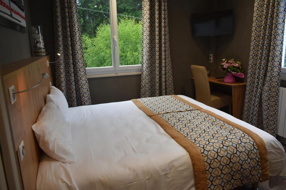 Loubaresse  Logis Hotel Beau Site מראה חיצוני תמונה