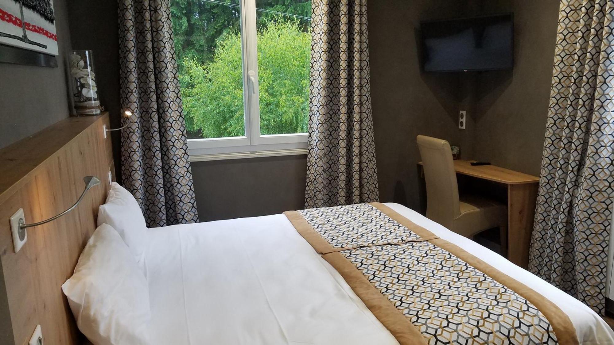 Loubaresse  Logis Hotel Beau Site מראה חיצוני תמונה